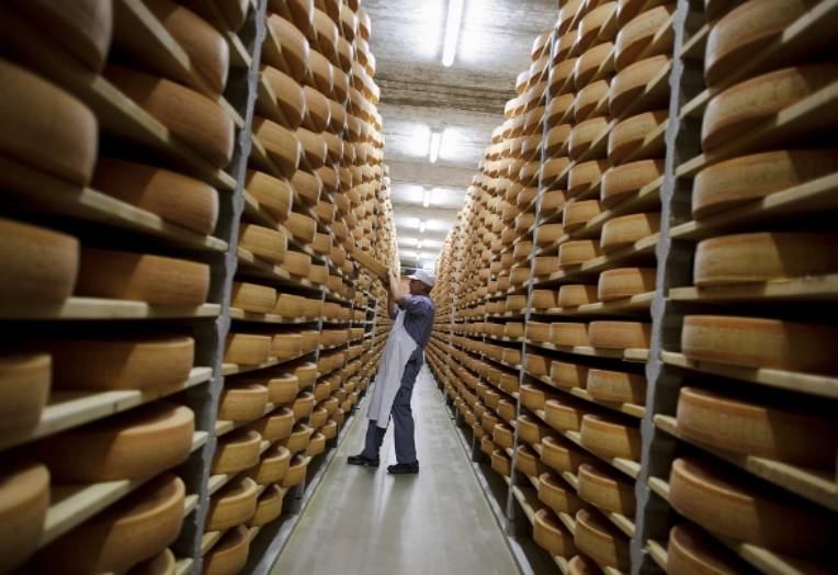 La Suisse importe du fromage