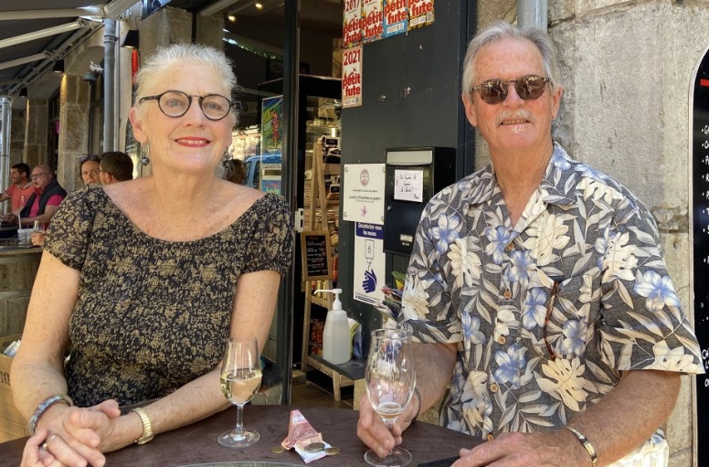 Robin Johnson et Jim Thaman ont visité Cajarc, un petit village du sud-ouest de la France, en 2001